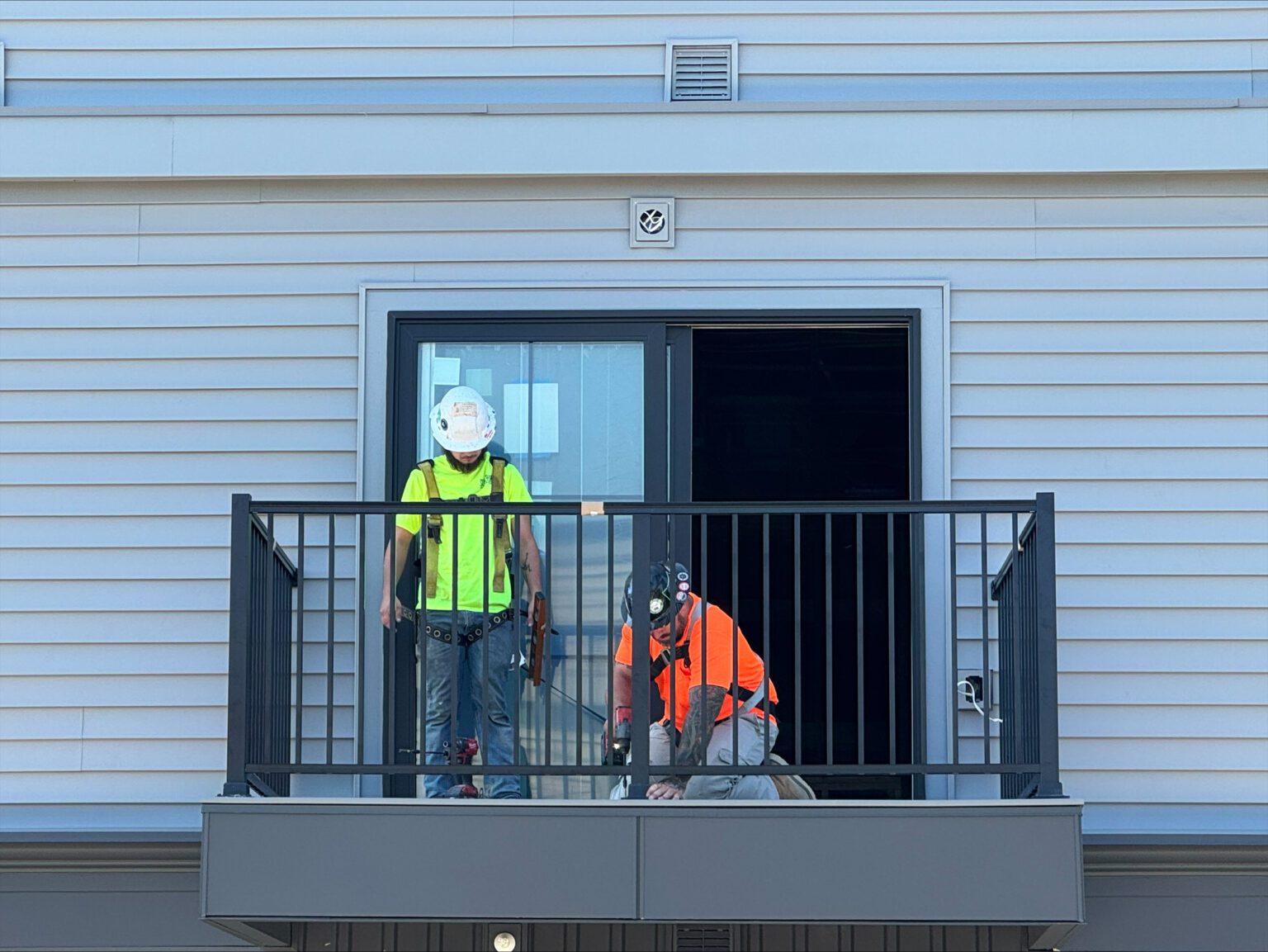 Surface Railing Installation Integrated Railings - Cemplex Group Construction Services